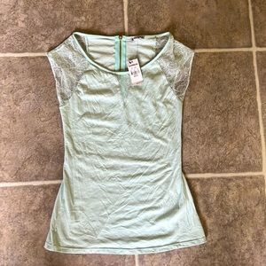 NWT Express Pale Mint Green Lace Cap Sleeve Top Sz XS